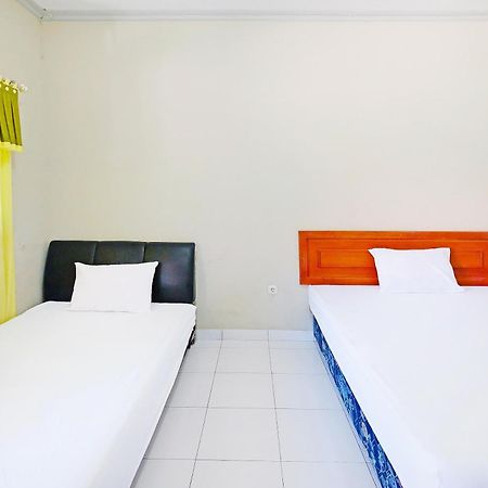 Collection O 91046 Hotel Remaja Indah Masamba Luaran gambar